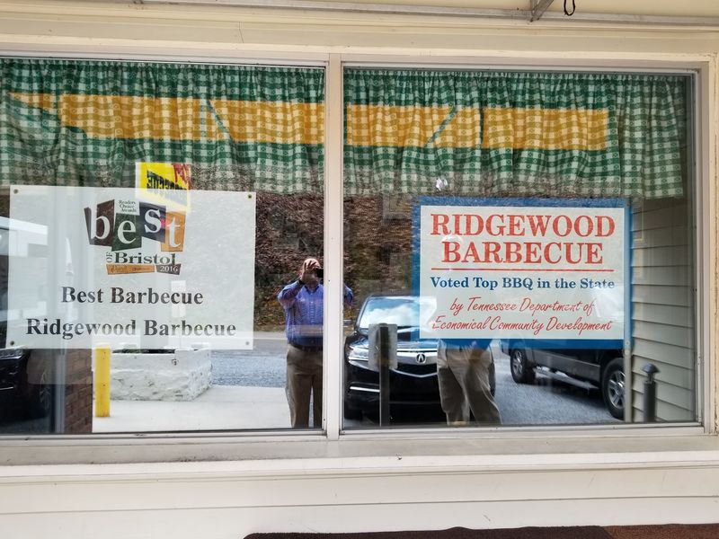 Ridgewood Barbecue, Bluff City