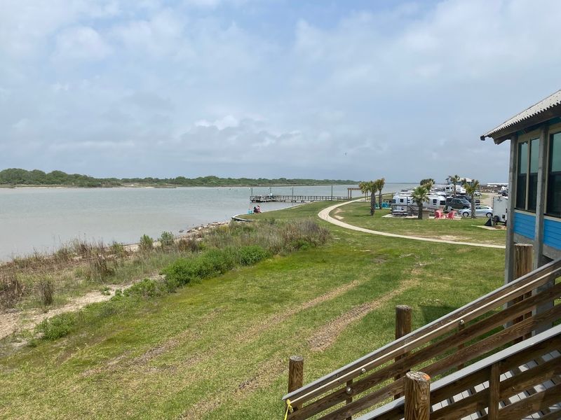 Riverfront RV Sites With Full Hookups