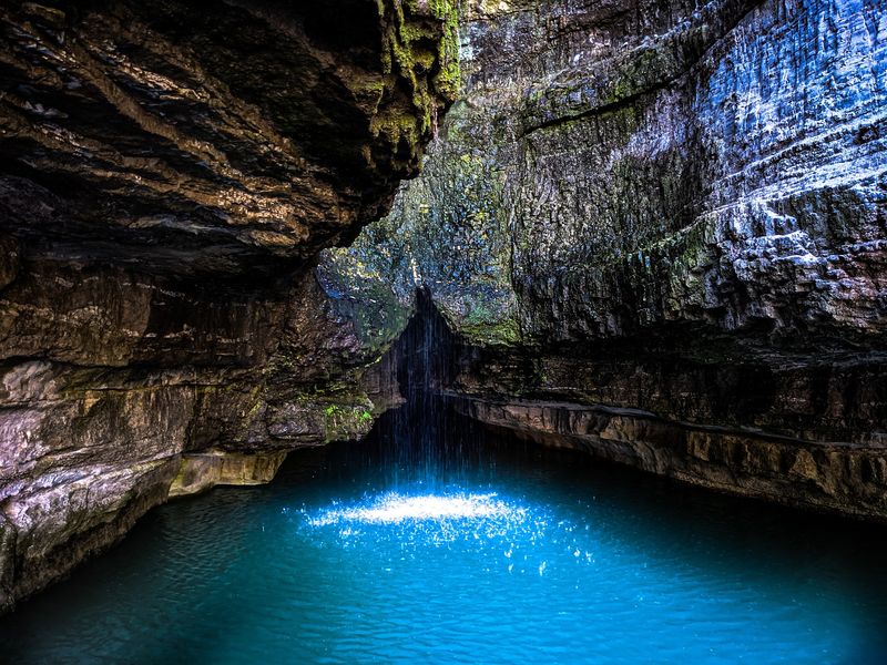 Roaring River State Park (Cassville)