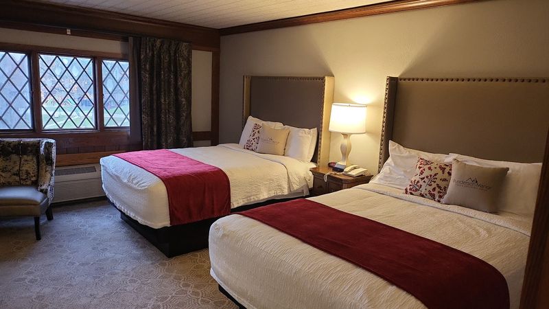 Rooms, Cabins, and Cozy Corners