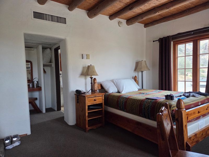 Rooms That Blend History With Comfort Rooms That Blend History With Comfort