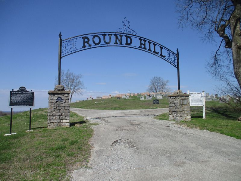 Round Hill Cemetery - Lewisburg