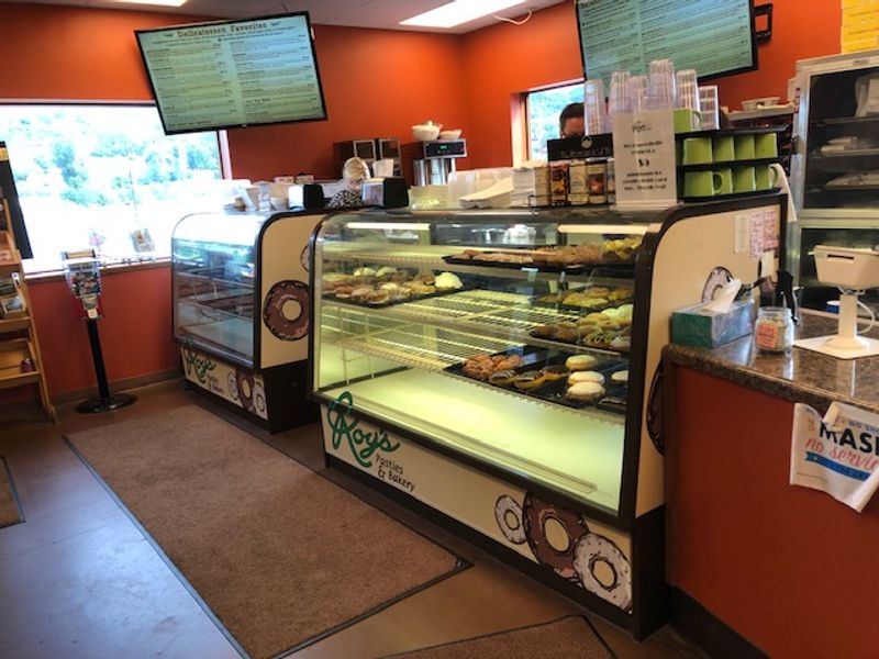 Roy’s Pasties & Bakery