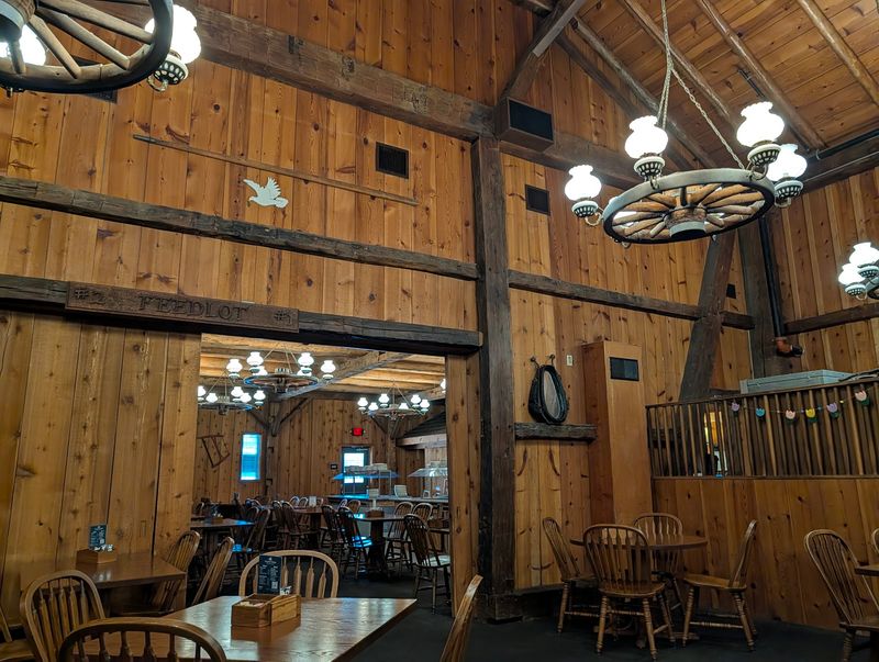 Rustic Rooms Make the Steak Feel Better Rustic Rooms Make the Steak Feel Better