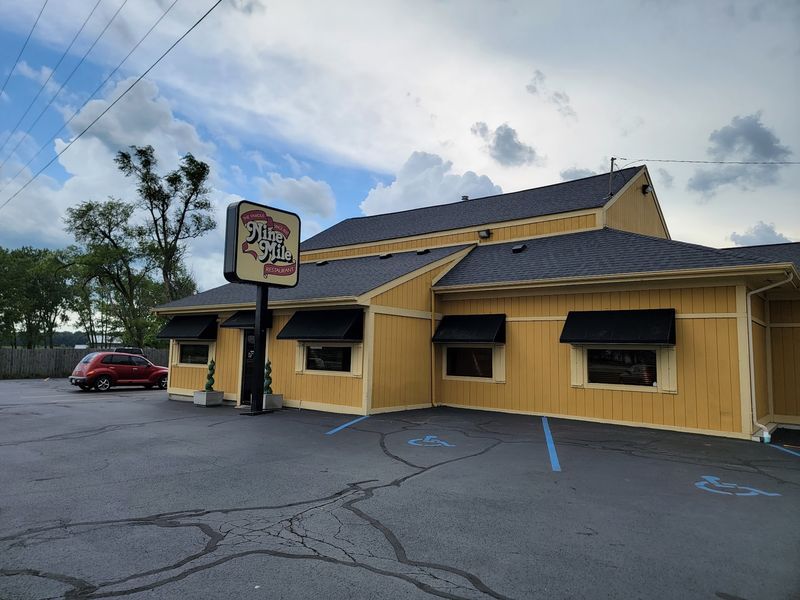 Nine Mile Restaurant (Fort Wayne) Nine Mile Restaurant (Fort Wayne)