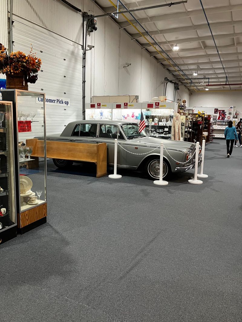 A Warehouse That Turns Browsing Into an Adventure