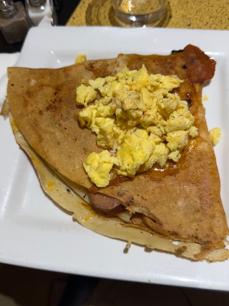 Savory Crêpes That Turn Brunch Into a Meal Savory Crêpes That Turn Brunch Into a Meal