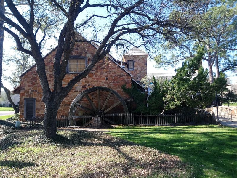 Serious Old-School Charm Inside and Out