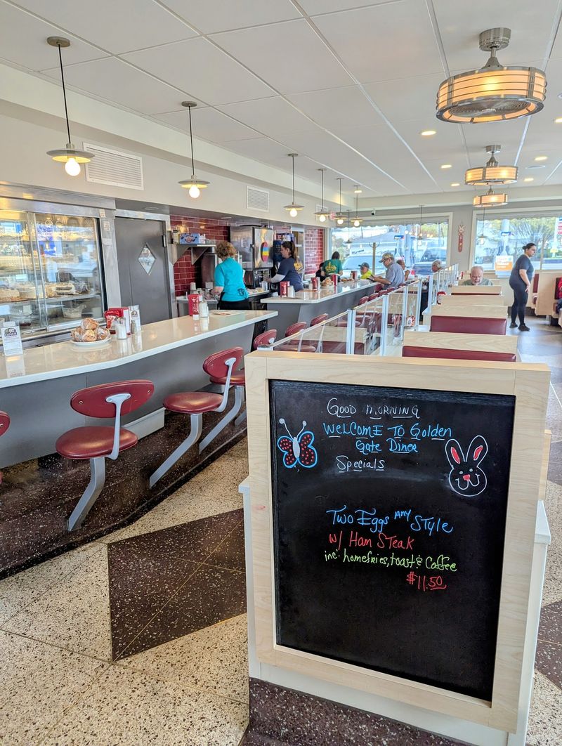 Service That Regulars Remember Service That Regulars Remember
