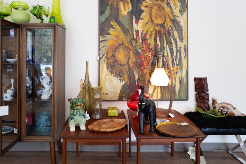 Small Decor Finds That Make a Visit Hard to Resist Small Decor Finds That Make a Visit Hard to Resist