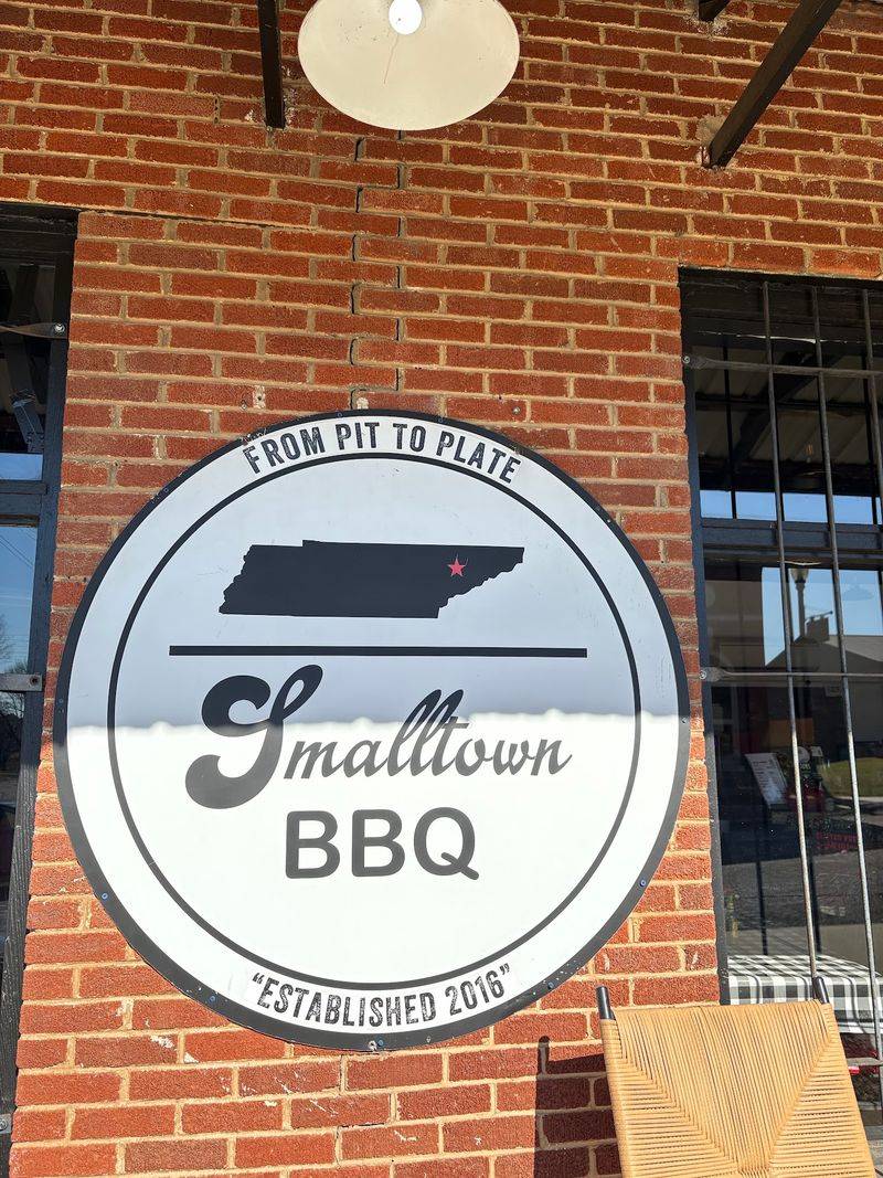 Small Town BBQ, Friendsville
