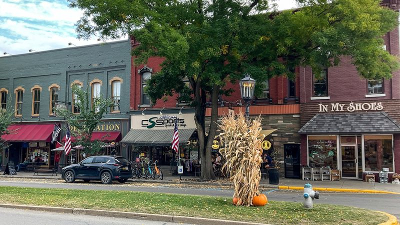 Small-Town Services That Help Small-Town Services That Help