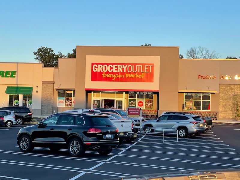 Smart Shopping Habits Can Add Up to Thousands in Annual Savings Smart Shopping Habits Can Add Up to Thousands in Annual Savings