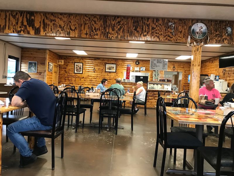 Smokehouse Bar & Grill - Milroy