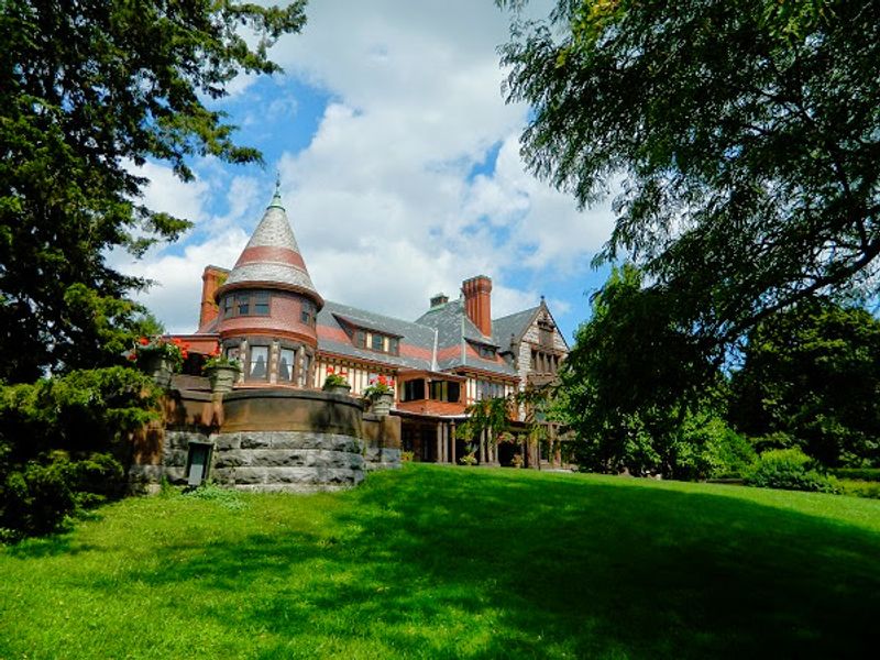Sonnenberg Gardens & Mansion State Historic Park (Canandaigua) Sonnenberg Gardens & Mansion State Historic Park (Canandaigua)