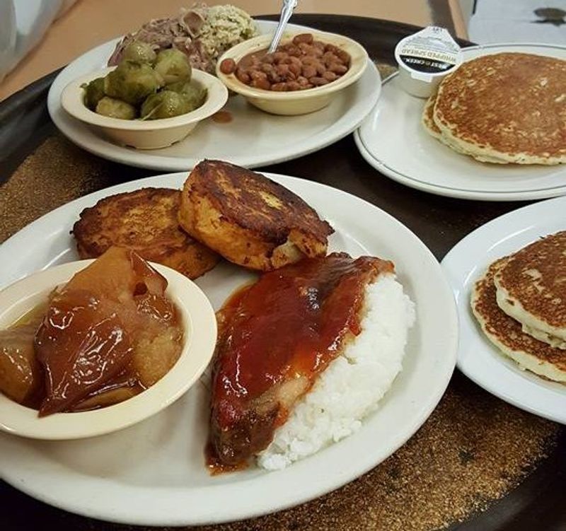 Southern Comfort Food Comes in Generous Portions Southern Comfort Food Comes in Generous Portions