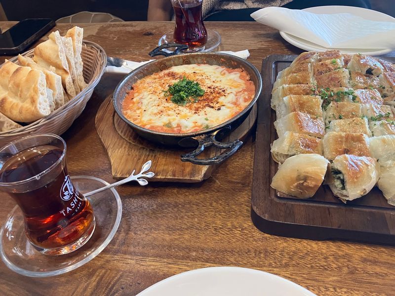 Spinach And Cheese Borek That Keeps People Coming Back Spinach And Cheese Borek That Keeps People Coming Back