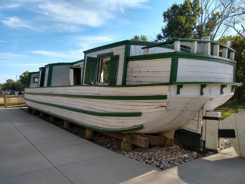 St. Helena III Canal Boat, Canal Fulton