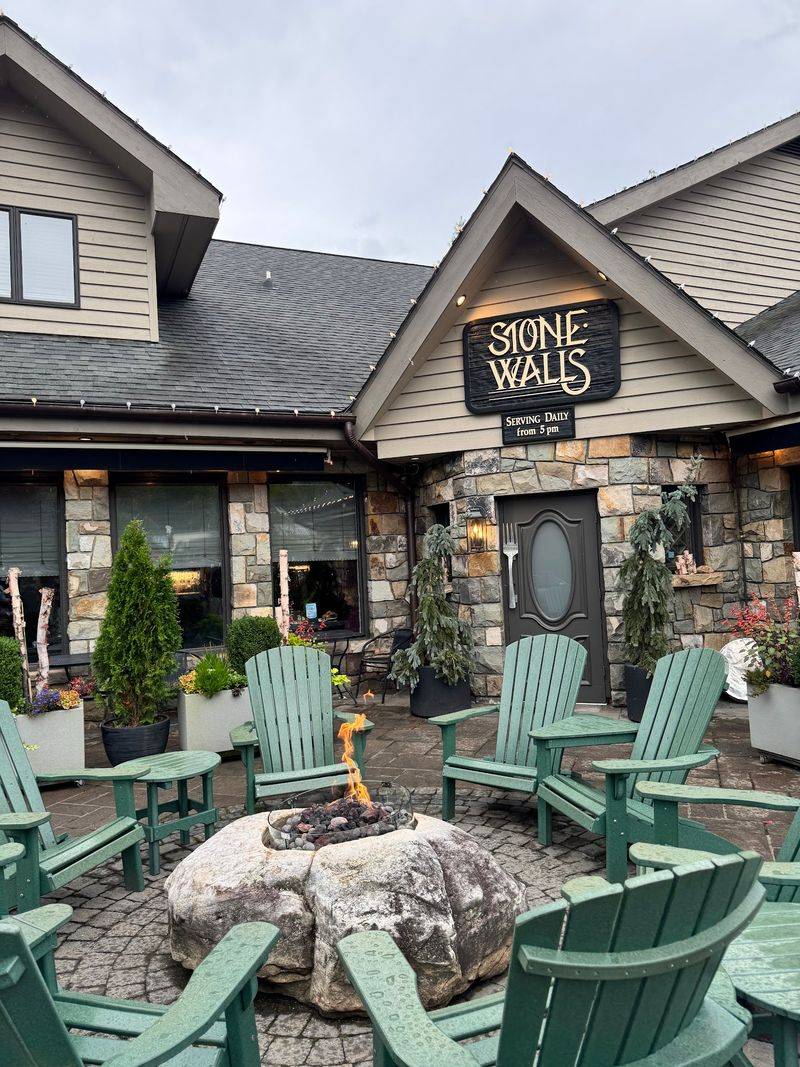Stonewalls Restaurant (Banner Elk)