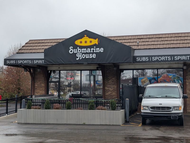 Submarine House, Dayton
