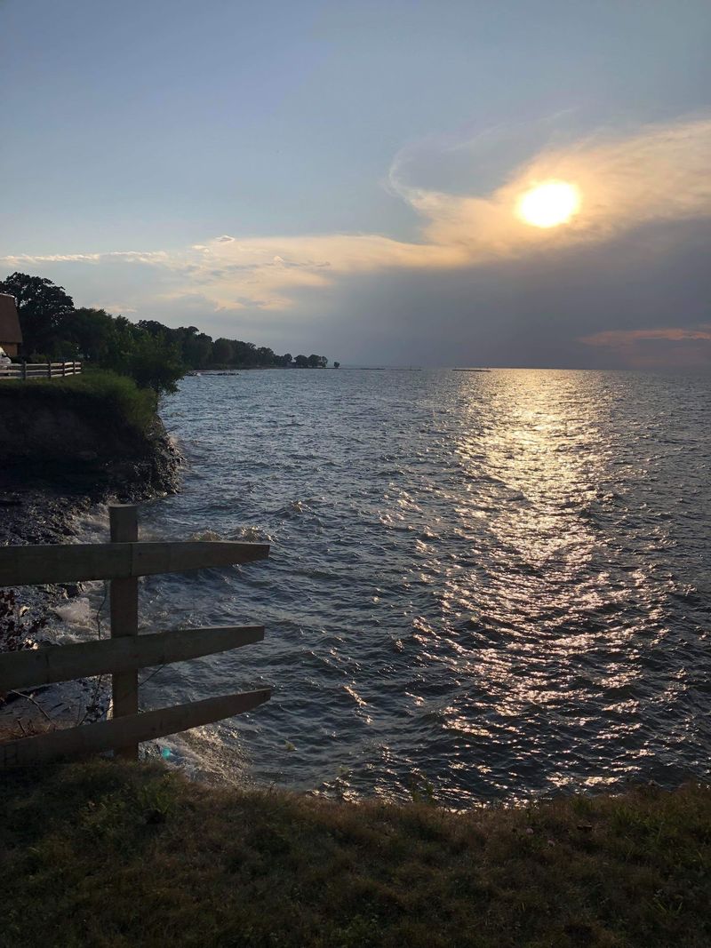 Sunsets That Steal the Show Sunsets That Steal the Show