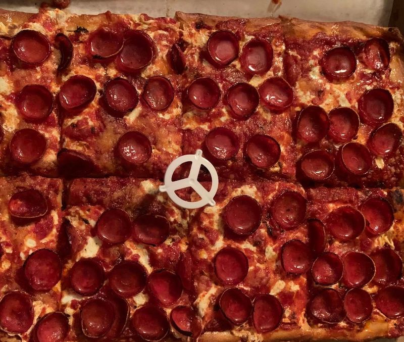 T J's Pizzeria & Catering - Parlin