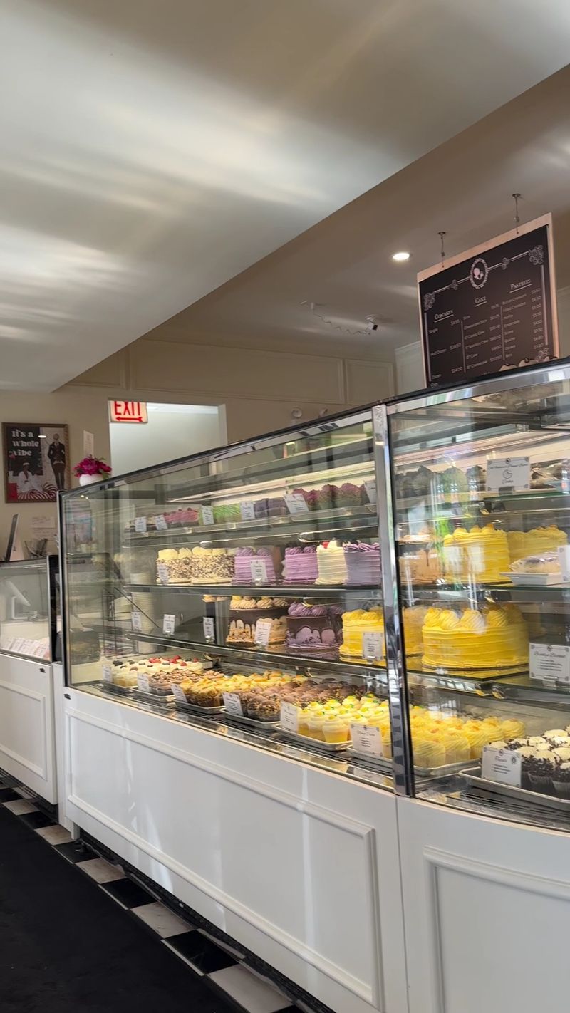 The Cupcake Case That Refuses To Be Ordinary