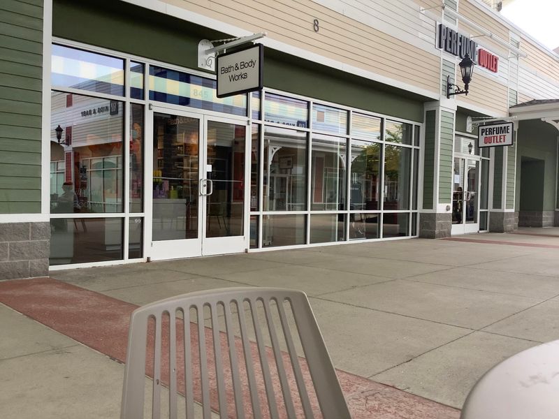Tanger Outlets Washington (Pittsburgh Area) - Washington, PA