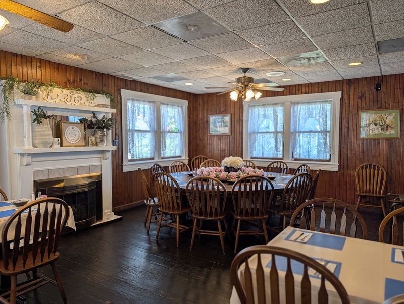 The Blue Owl Restaurant & Bakery (Kimmswick) The Blue Owl Restaurant & Bakery (Kimmswick)