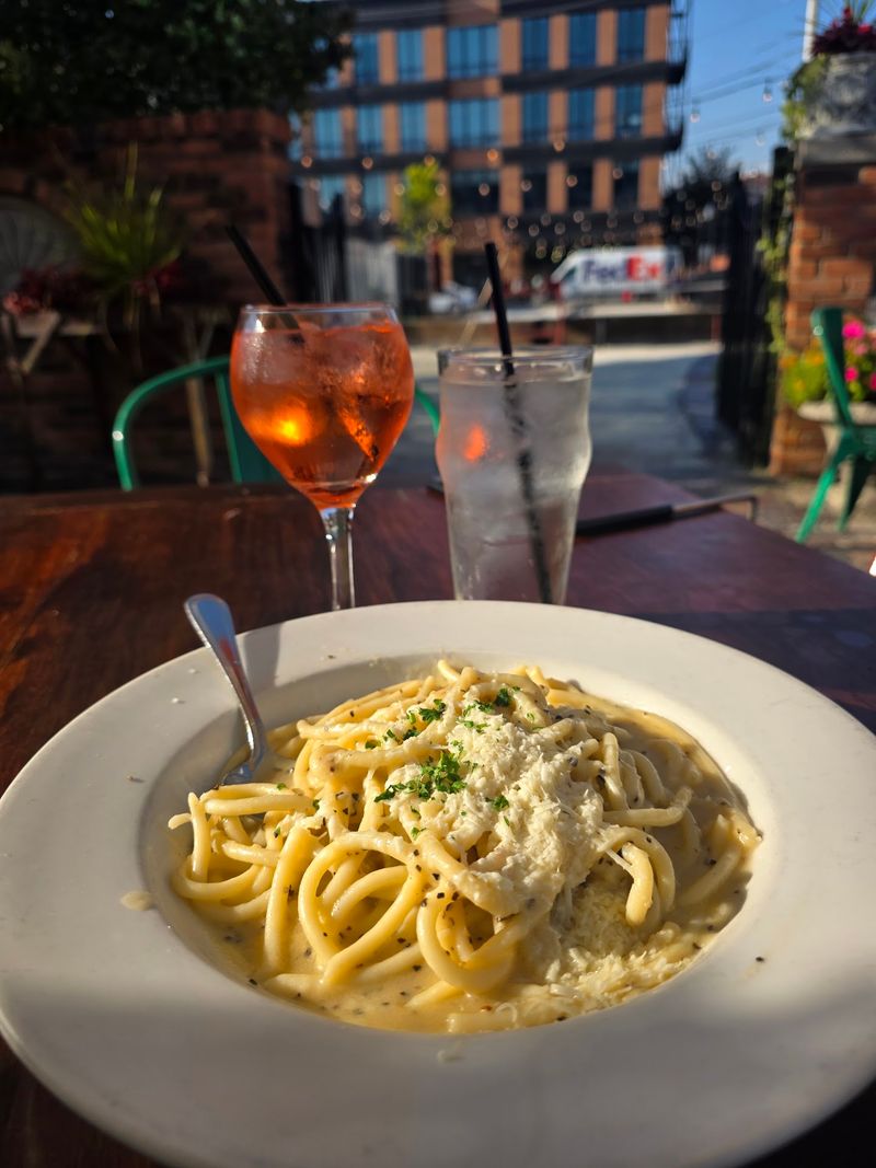 The Cacio e Pepe That Earns the Headline The Cacio e Pepe That Earns the Headline