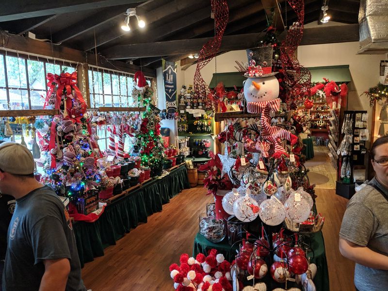 The Christmas Shoppe at Historic Smithville - Smithville