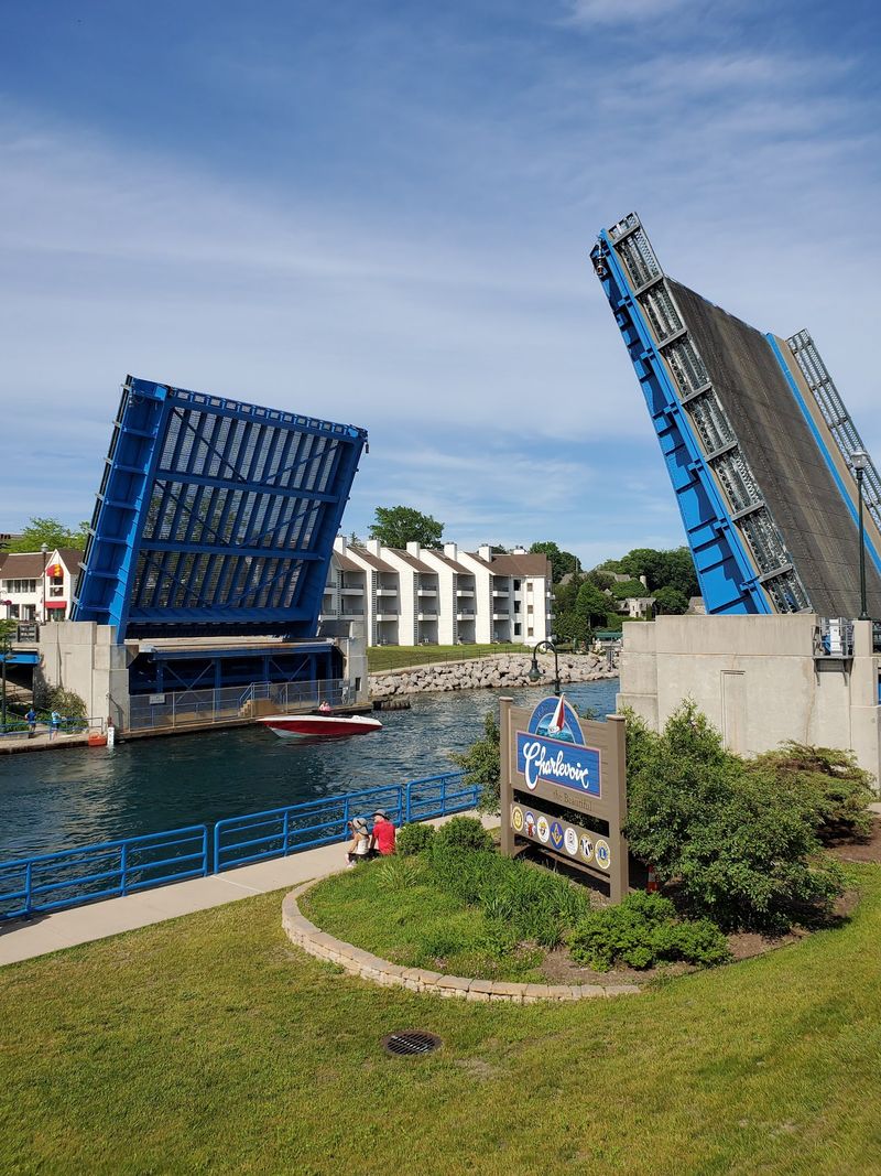 The Drawbridge Turns Waiting Into a Show