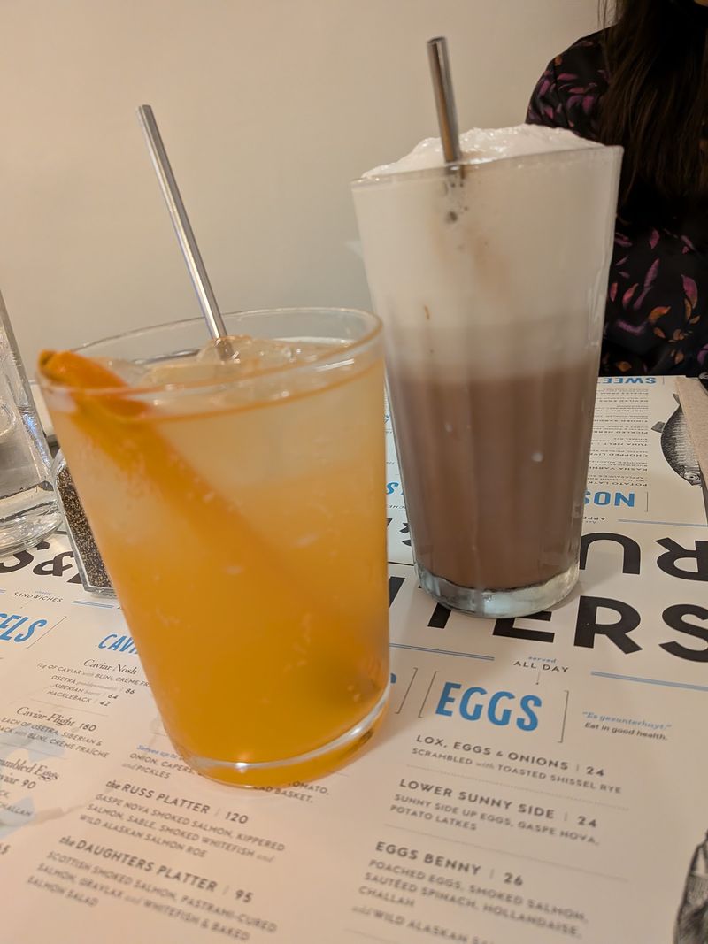 The Drinks Keep the Meal Feeling Like New York