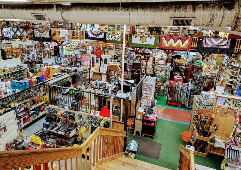 The Farm Store Makes Waiting Feel Useful The Farm Store Makes Waiting Feel Useful