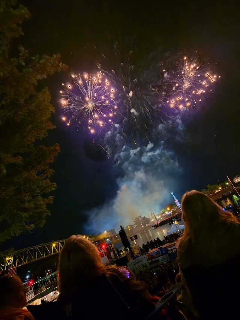 The Final Concert Night Leaves A Mark