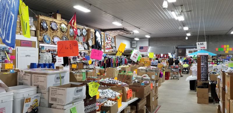 The Human-Scale Charm Behind the Big Selection The Human-Scale Charm Behind the Big Selection