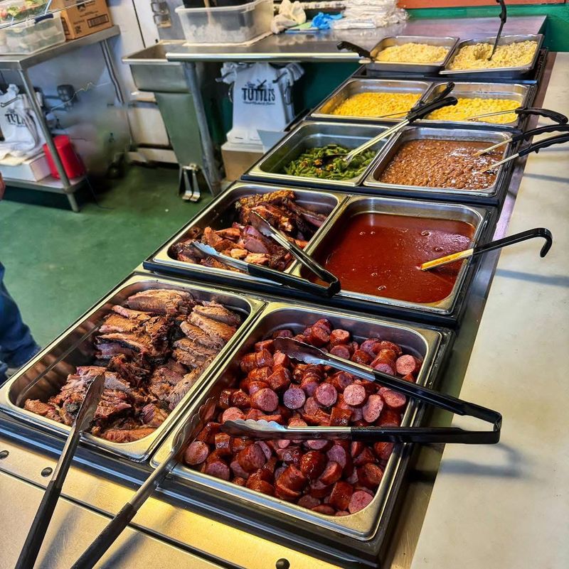 The Lunch Buffet That Brings the Whole Town Together The Lunch Buffet That Brings the Whole Town Together