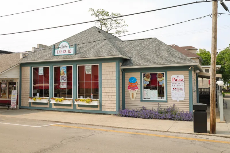 The Patio Restaurant, Lakeside Marblehead