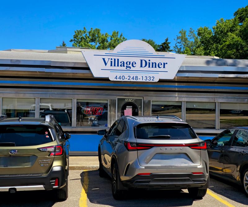 The Village Diner, Chagrin Village