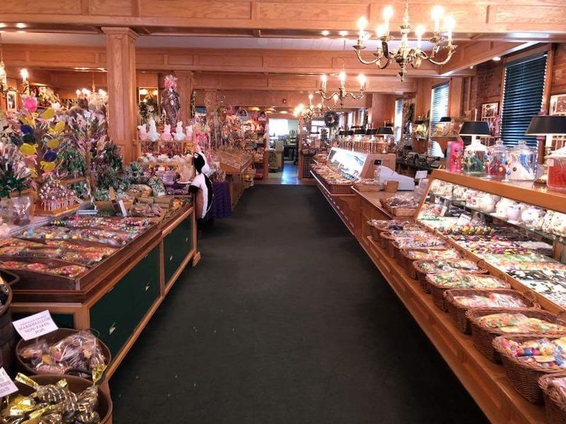 The Vintage Atmosphere Feels Like a Delicious Trip Back in Time