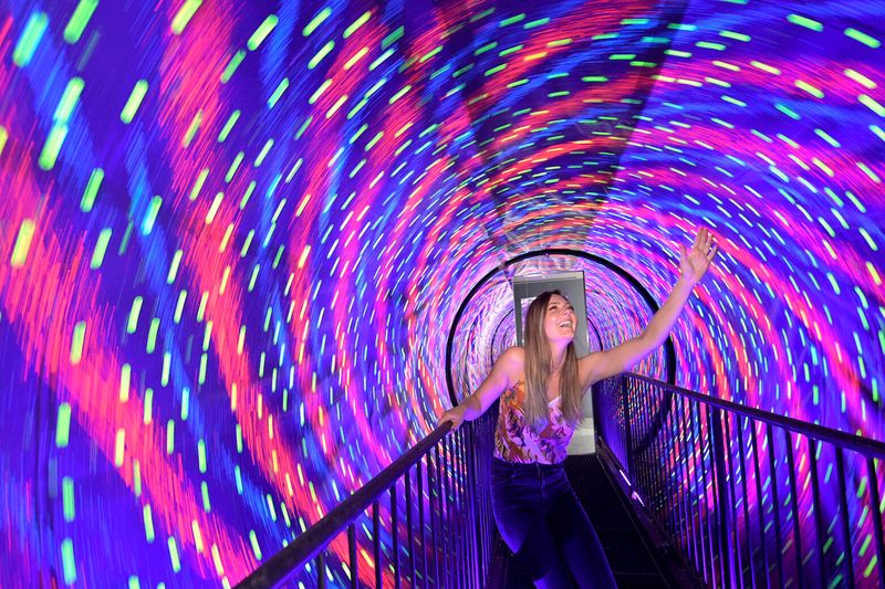 The Vortex Tunnel That Tricks Your Balance