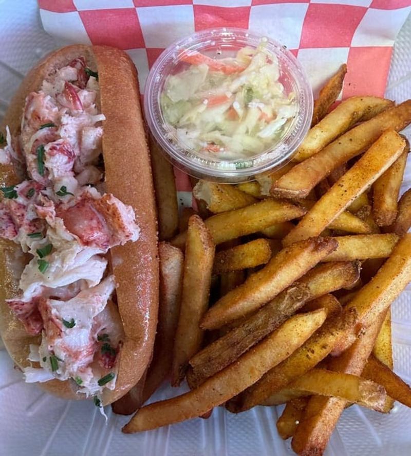 The Warm Buttered Lobster Roll That Steals the Show
