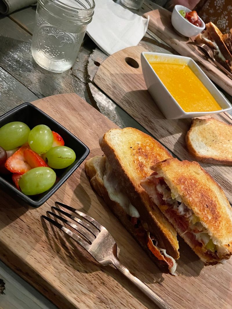 Then Grab a Table and Stay for a Seriously Good Meal Then Grab a Table and Stay for a Seriously Good Meal
