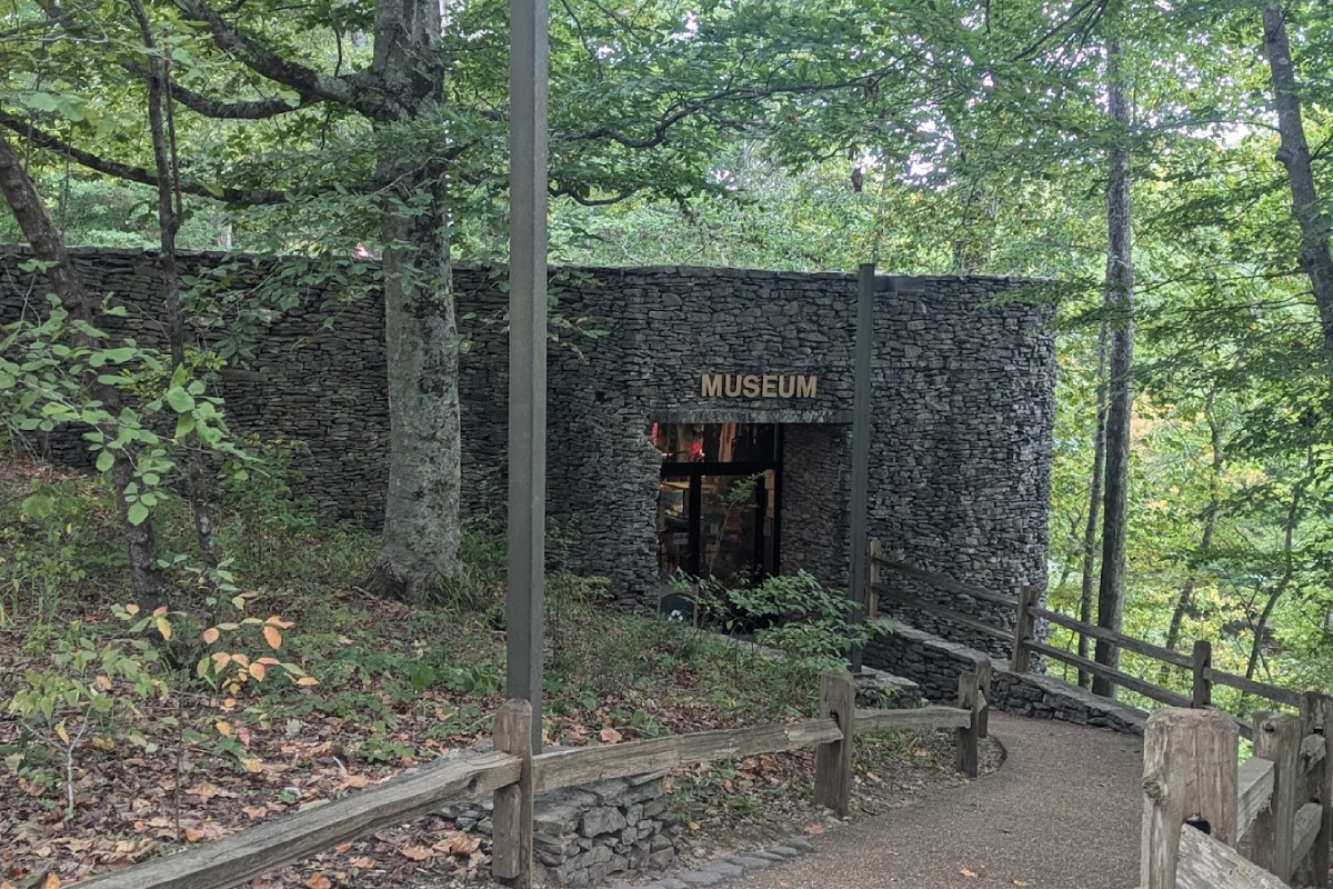 This Completely Free Museum Hidden in a Tennessee Park Is Worth the Trip