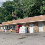 This Family-Run Tennessee Spot Has Been Serving Burgers and Shakes Since 1970