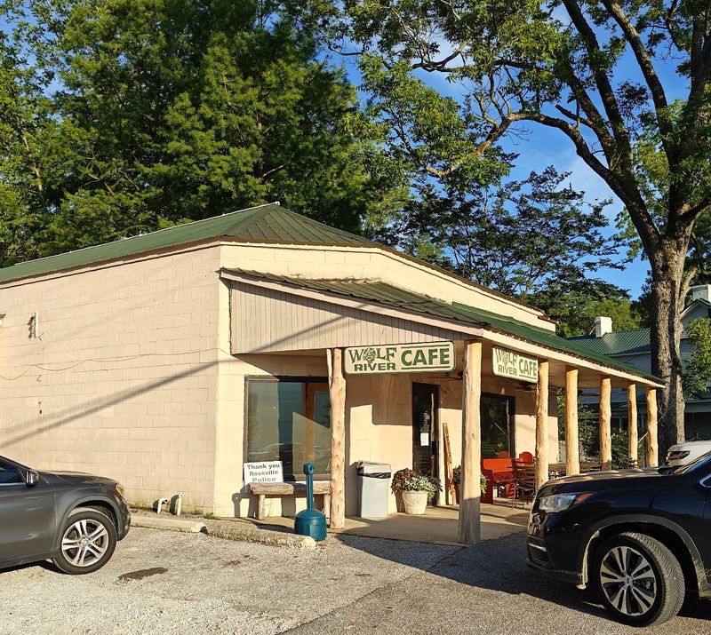 This Rossville Cafe Comes With an Interesting Bit of Local History This Rossville Cafe Comes With an Interesting Bit of Local History