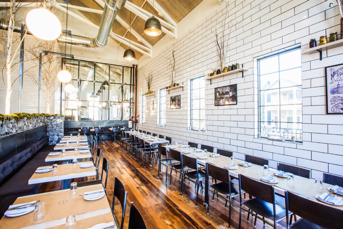 This Tennessee Restaurant Is So Stunning, You'll Forget You Came for the Food