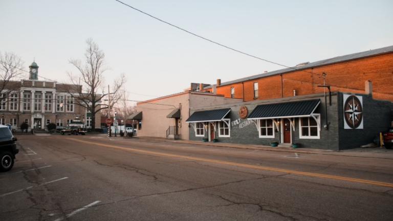 This Under-the-Radar Tennessee Eatery Deserves a Spot on Your Food Bucket List