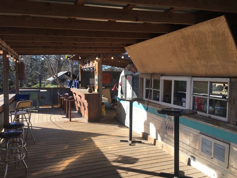 Tiny Schnitzel Haus (Pipe Creek)