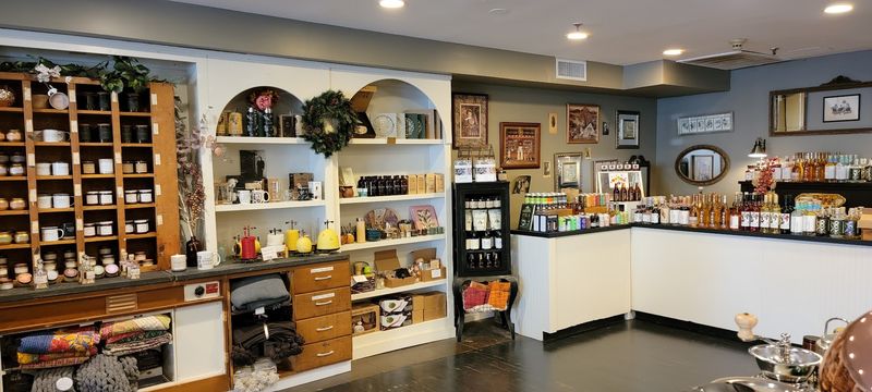 Tipple & Rose Tea Parlor and Apothecary
